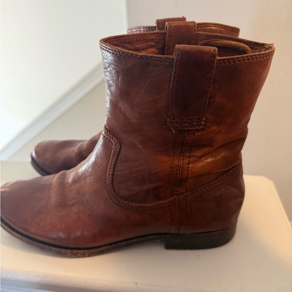 Frye "Anna Shortie" Leather Ankle Boots Size 6.5 - Picture 3 of 10